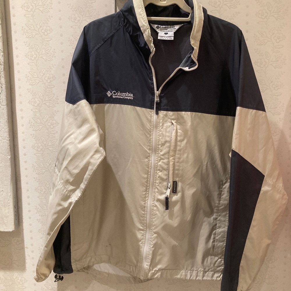 Columbia sportwear men's hooted windbreaker L